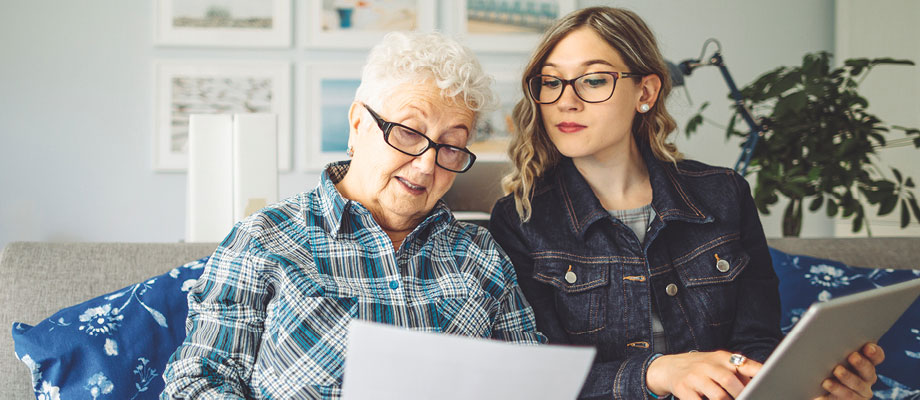 Read more about the article 5 tips for talking to your family about money